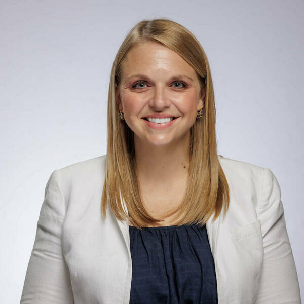 Kristen Collett-Schmitt headshot